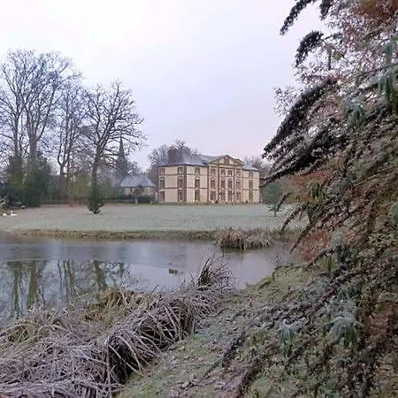 ホームステイ Le Notre Le Domaine Des Jardins De